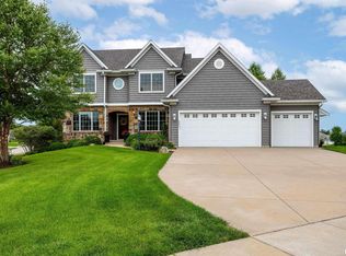3371 Westminster Rd, Bettendorf, IA 52722