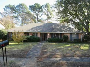 10 Windy Ridge Cv, Jackson, MS 39211