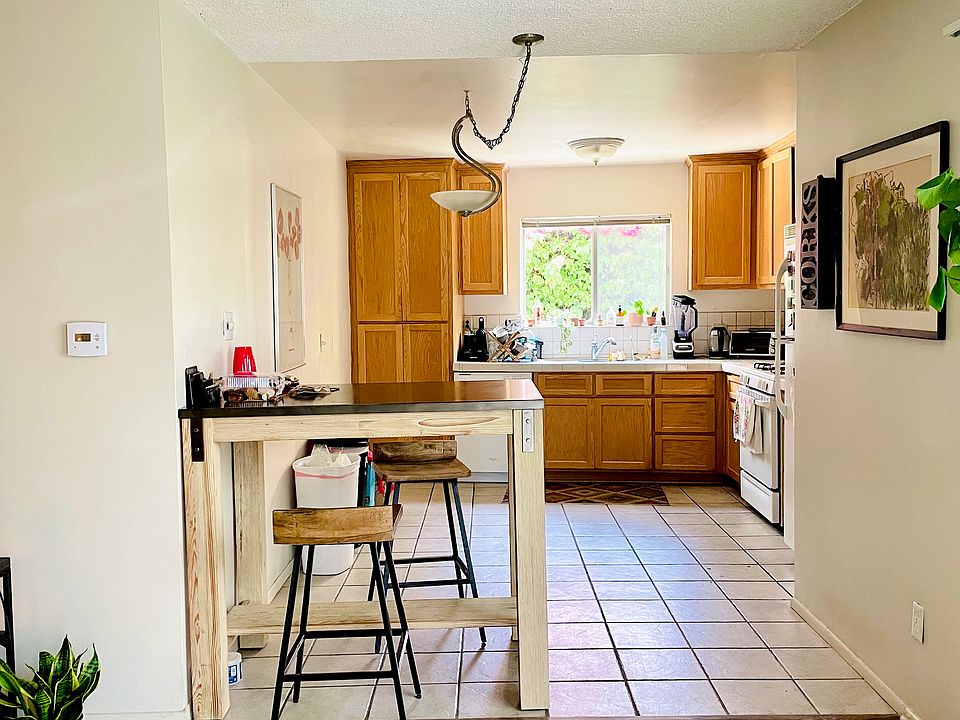 2nd image of 3980 Beethoven St APT 3