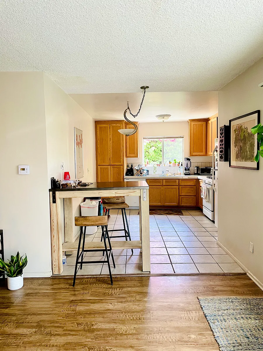 Building Photo - 3980 Beethoven St #3