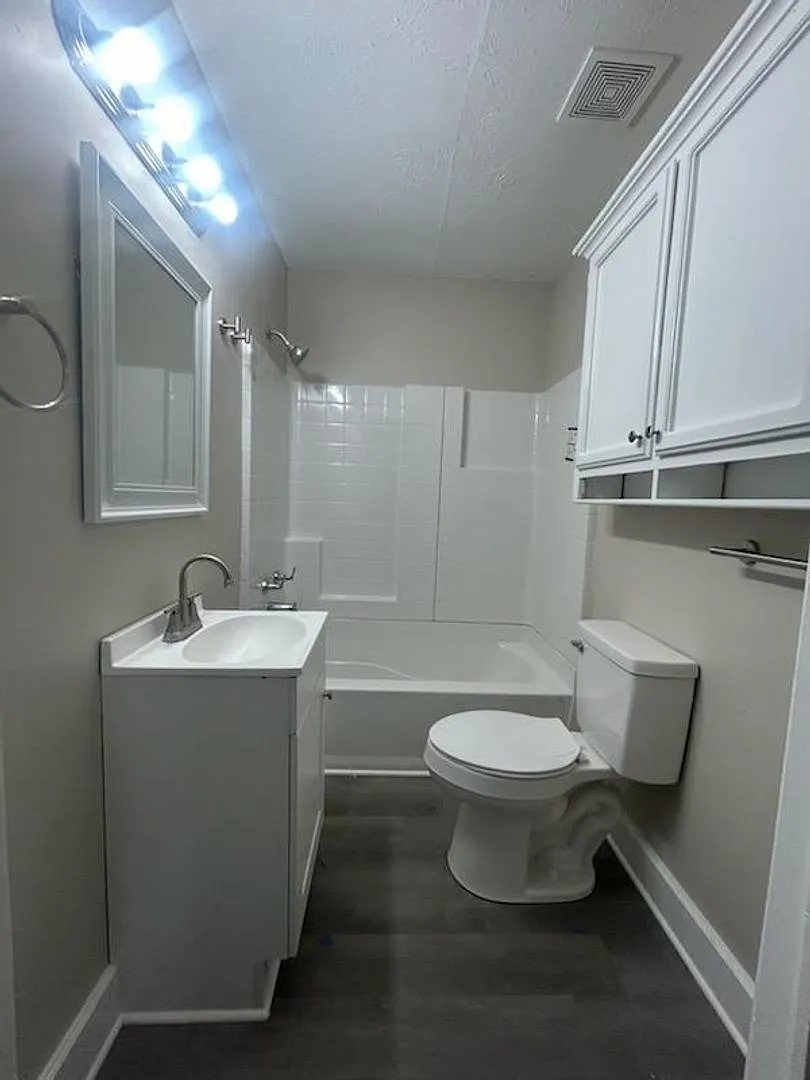 Renovated 2 Bedroom Home for Rent in Pineville $925/month — Photo 1