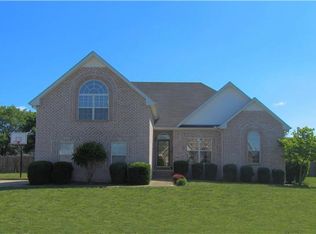 104 Strathmore Ct, Hendersonville, TN 37075