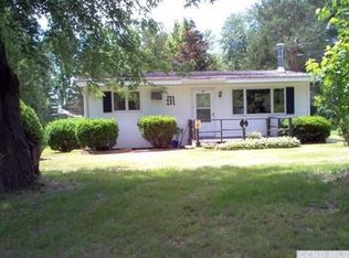 70 Lake Shore Dr, Copake, NY 12516