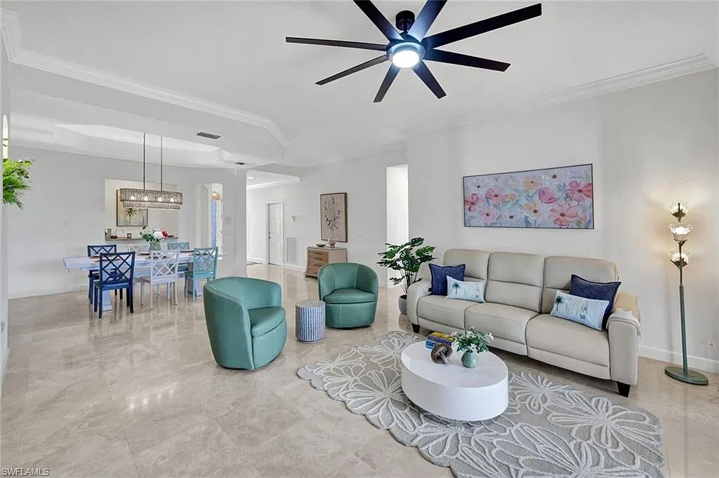 3 bed, 2.5 bath, 1928 sqft, $7,500 — Photo 4