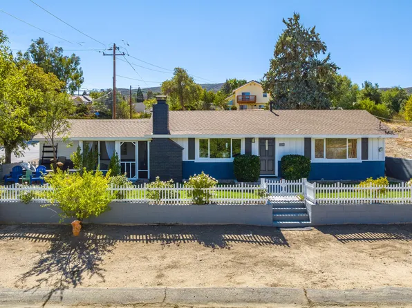 15204 Sandrock Dr, Lake Hughes, CA 93532