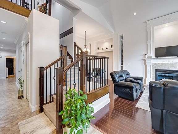 4th image of 7506 143c St