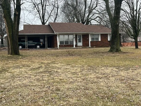 611 E Pridemore Dr, Lincoln, AR 72744