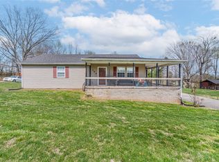 104 Bluegrass Dr, Scottsville, KY 42164