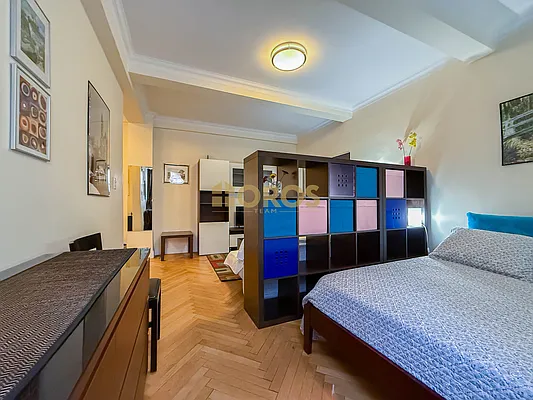 Rented by City Connections Realty | media 2