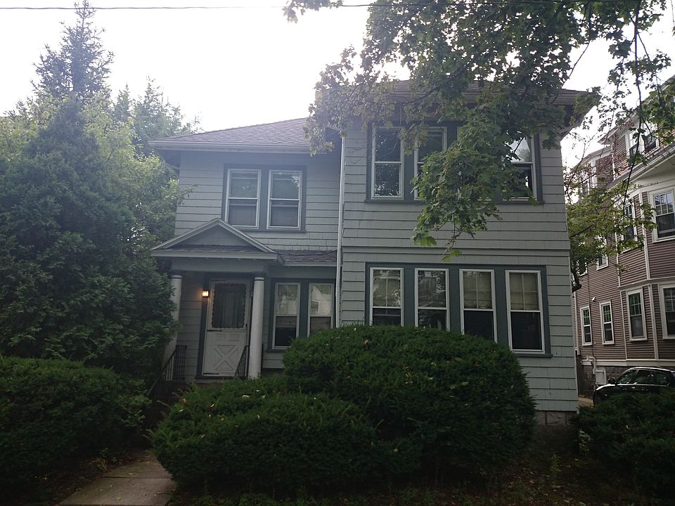 2nd image of 34 Dunster Rd