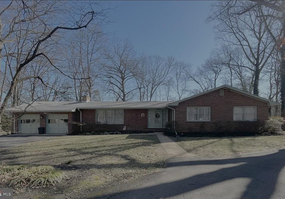 1st image of 1013 Omar Dr