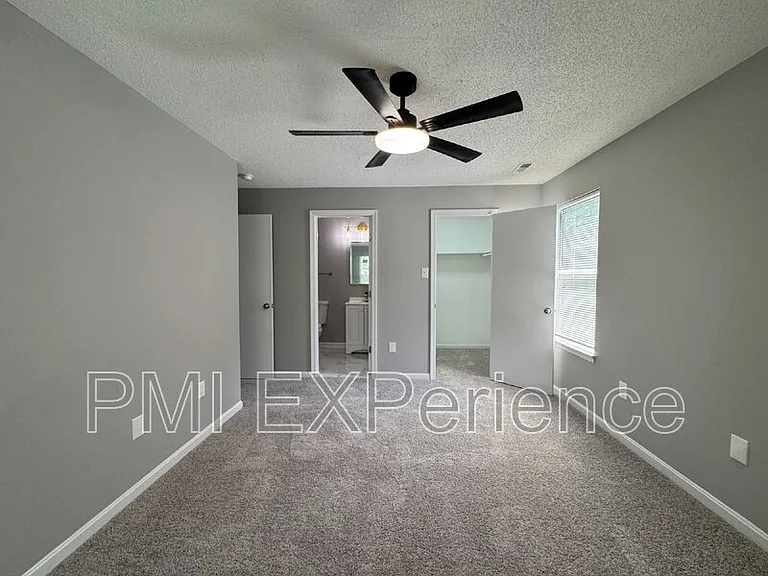 2607 Camelback Ln #6 — Photo 15