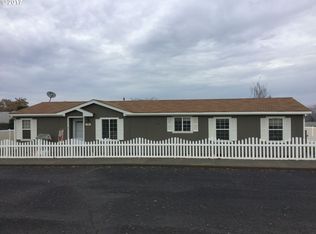 125 Van Buren Dr, Umatilla, OR 97882