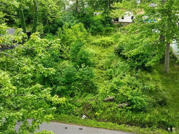 Chapman Ave, Madison, OH 44057