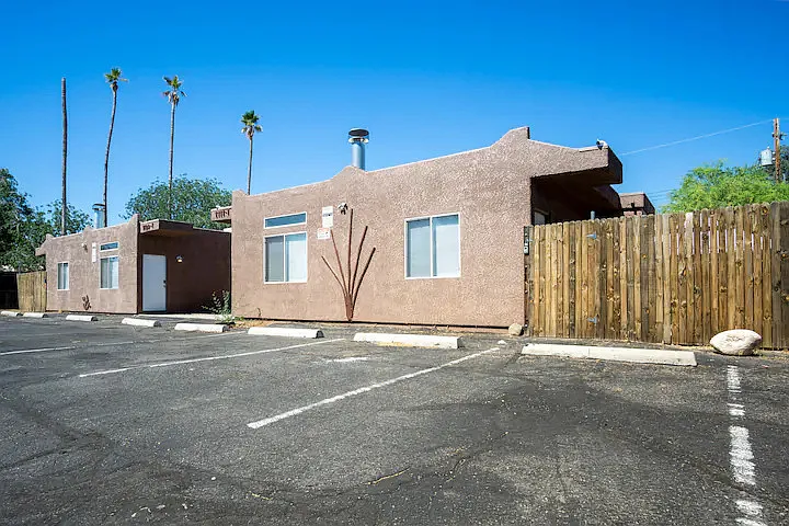 1111 N Camilla Blvd #1 — Photo 28
