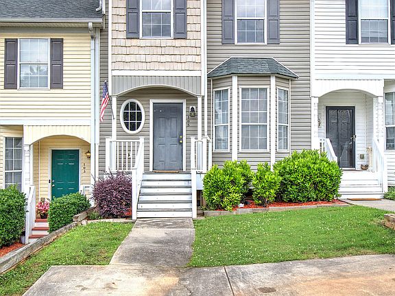3rd image of 105 Timber Ridge Dr