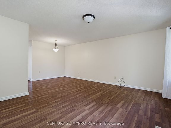5th image of 143 Ardsley Cres
