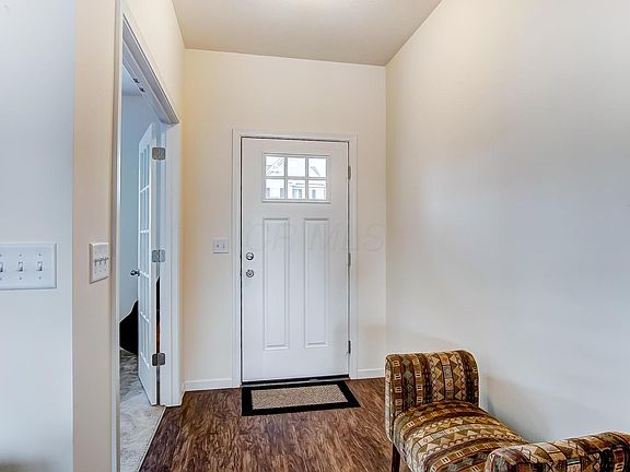 3rd image of 83 Carolyn Ln