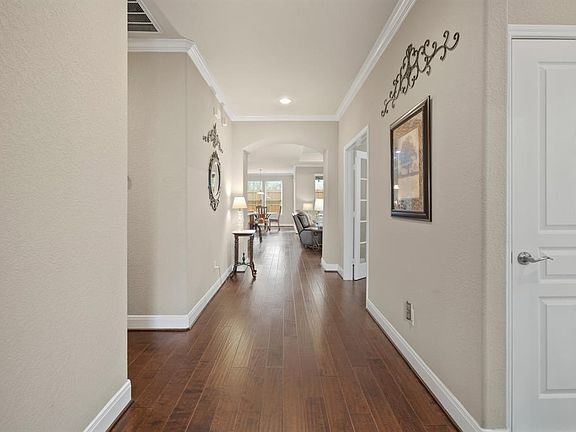 3rd image of 659 Tenuta Lane