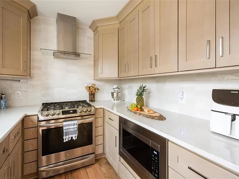 467 Stovall St SE — Photo 17