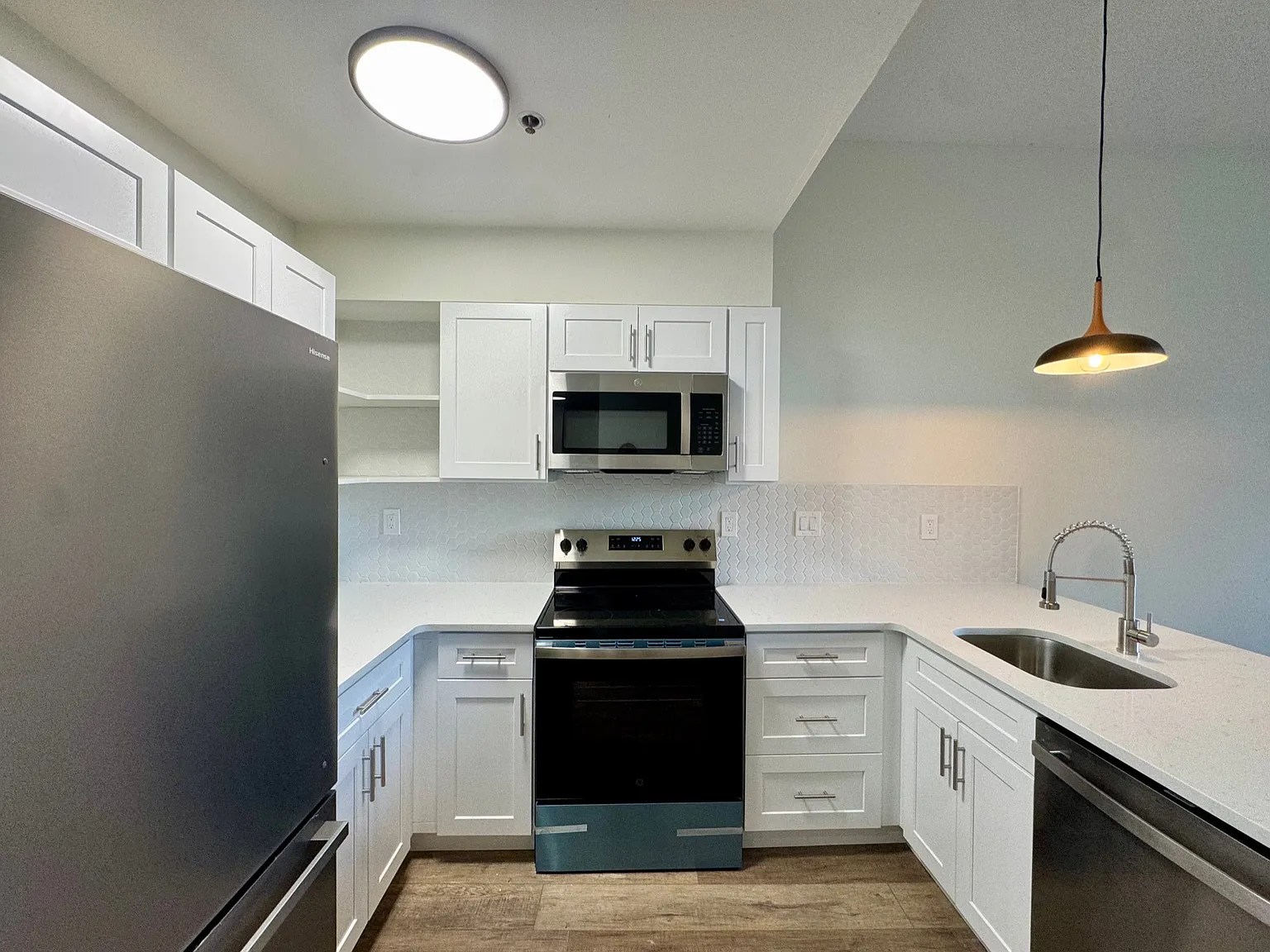 Maplewood Row — Photo 1
