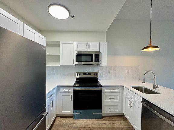 2nd image of 5600 Germantown Ave #4db620136