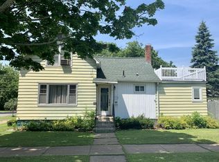 1421 8th St E, Menomonie, WI 54751