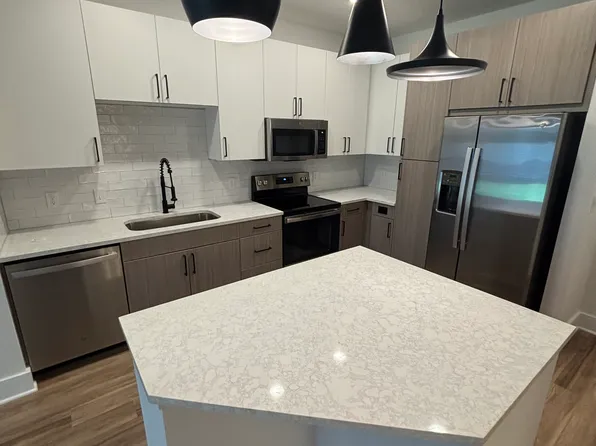 (undisclosed Address), Nashville, TN 37209