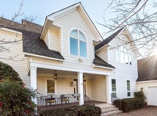 8 Tow Path Cir, Richmond, VA 23221