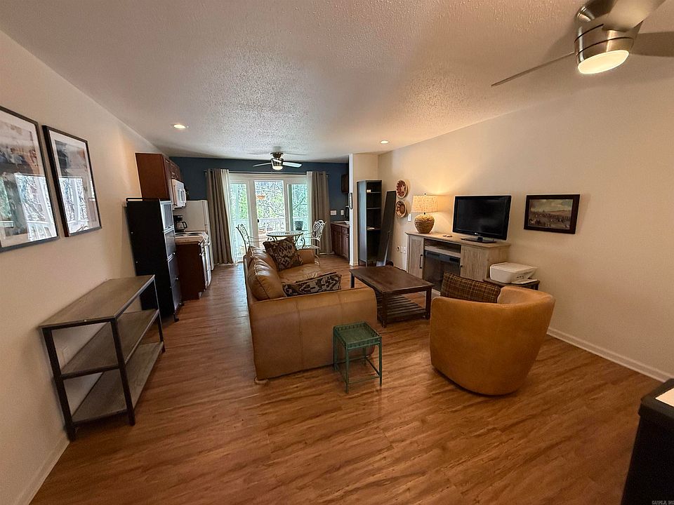 1st image of 3006 Summerhill Pl