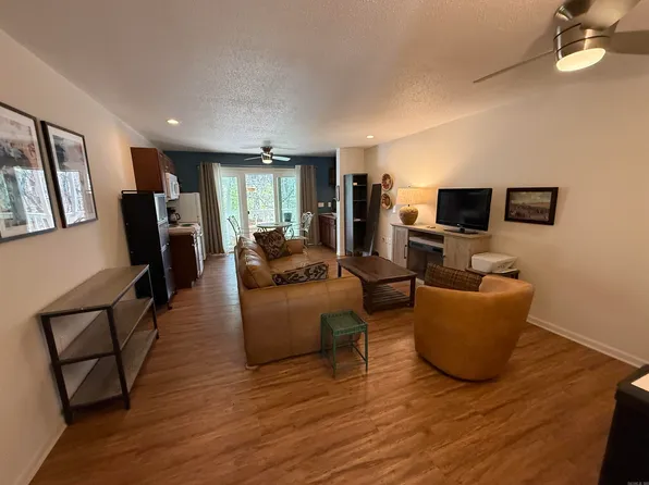 3006 Summerhill Pl, Fairfield Bay, AR 72088