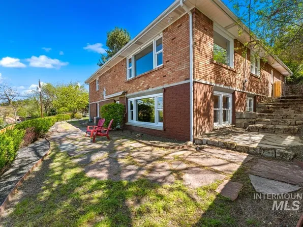 165 W Horizon Dr, Boise, ID 83702