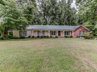 3528 Debbie Ln, Olive Branch, MS 38654