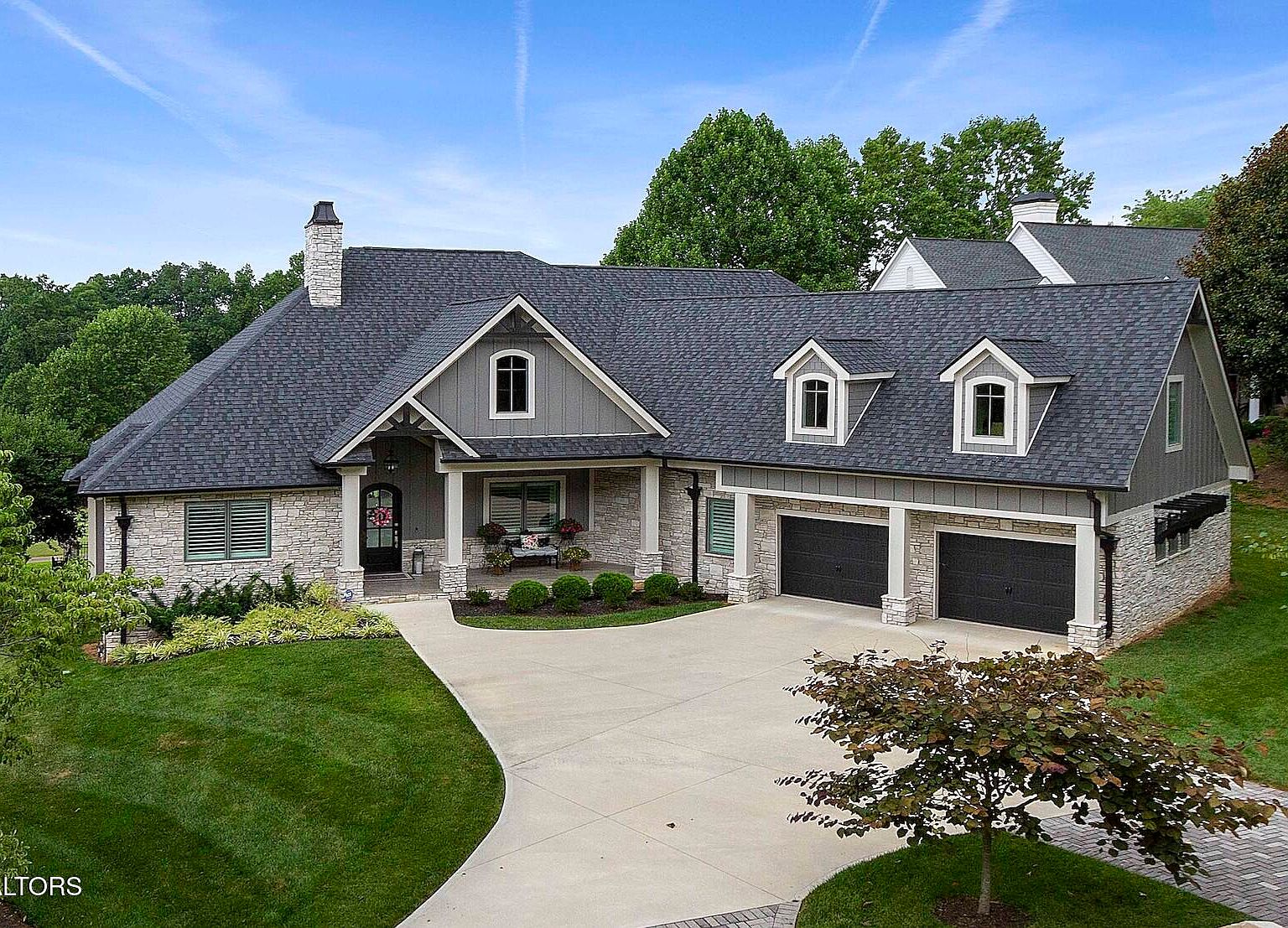 9213 Double Eagle Ln