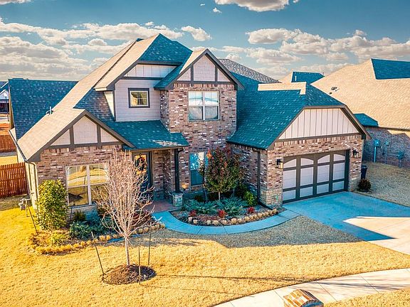 2nd image of 15901 Dayflower Ln