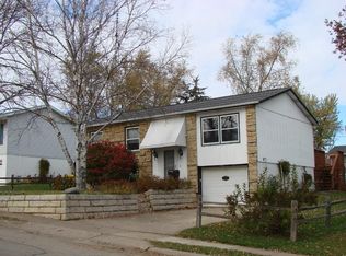 3435 Waller St, Dubuque, IA 52002