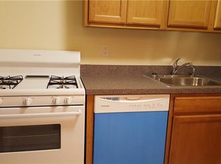 109 Lighthouse Ct #A, Bronx, NY 10473