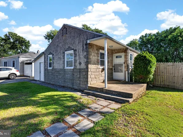127 Hunn Rd, New Castle, DE 19720