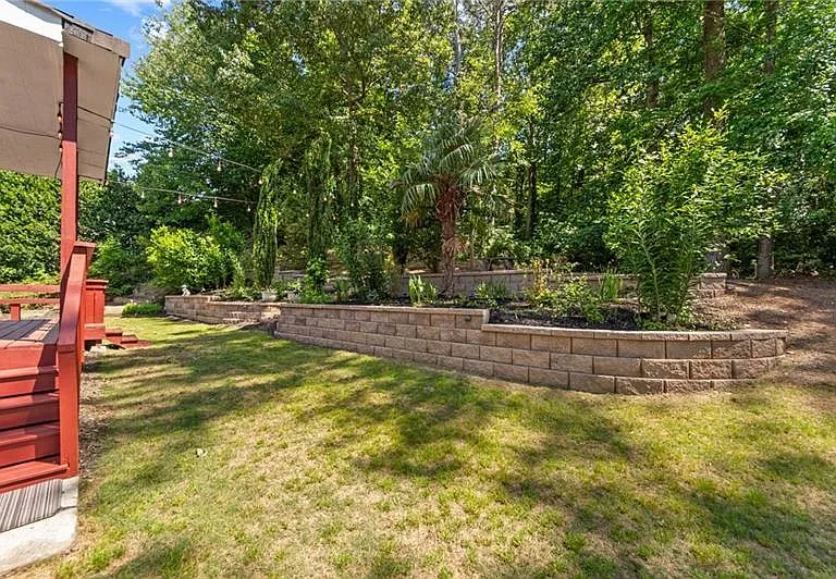 1235 Longpointe Pass — Photo 79