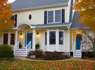 10 Willow View Dr SW, Granville, OH 43023