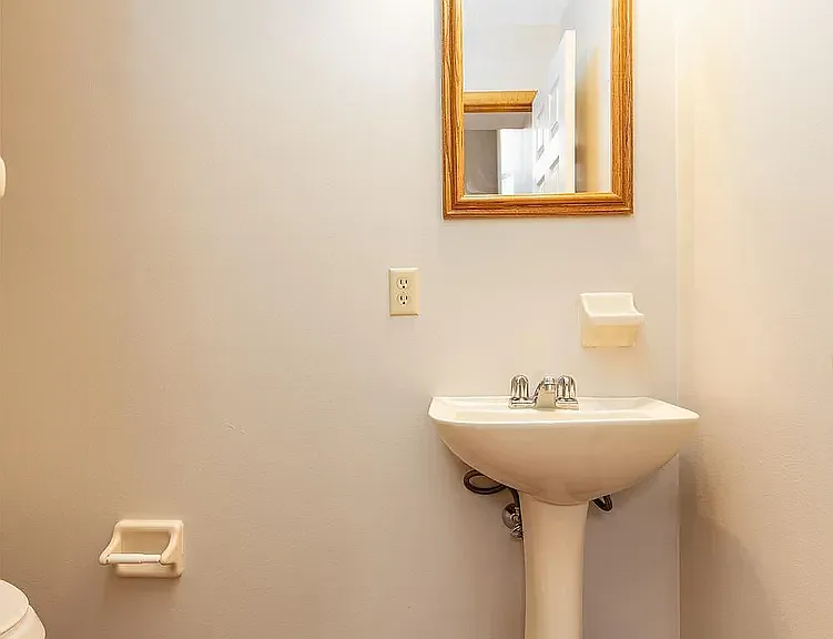 30 Duck Harbour Dr — Photo 8