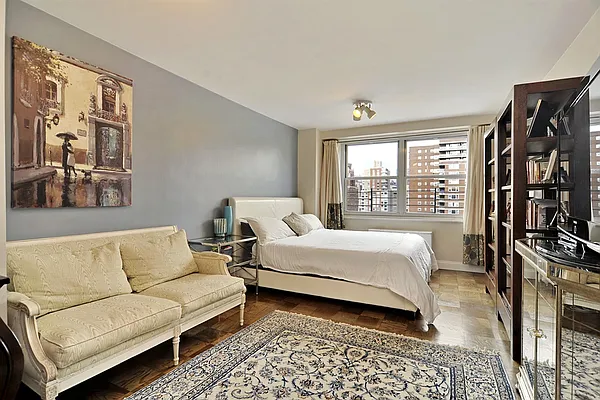 Sold by Corcoran | media 11