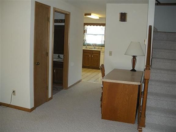 5th image of 205 N Brookwood Dr