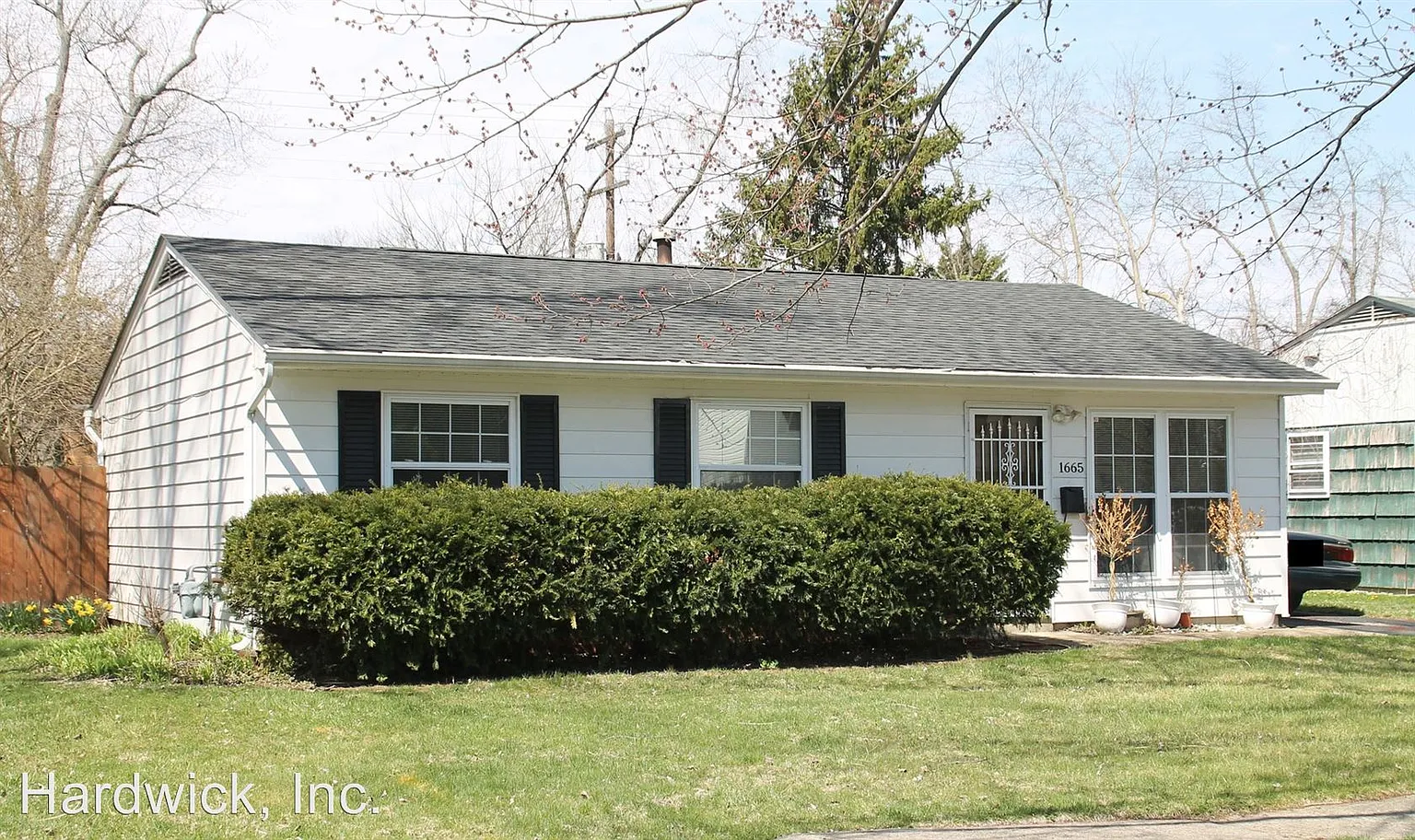 1665 Burlington Ave photo 1