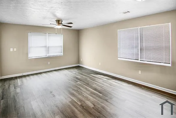 4 bed, $1,795 — Photo 3