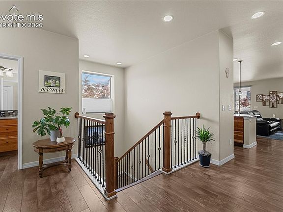 5th image of 3336 Redcoat Ln