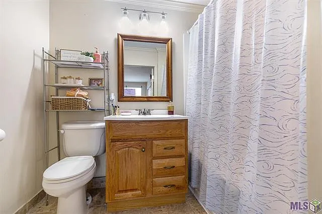 710 E Boyd Dr #305 — Photo 12
