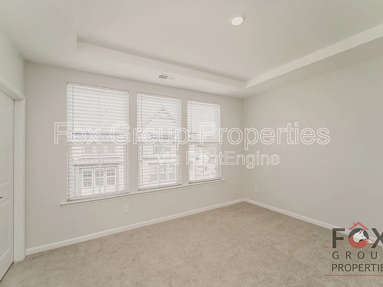 908 Mary Max Dr — Photo 16
