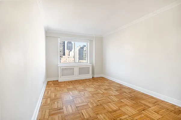Rented by Stonehenge NYC LLC | media 8