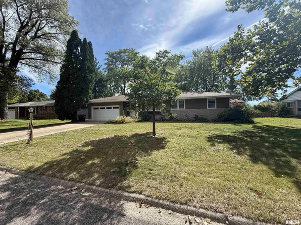 606 W Timber Ridge Dr, Peoria, IL 61615